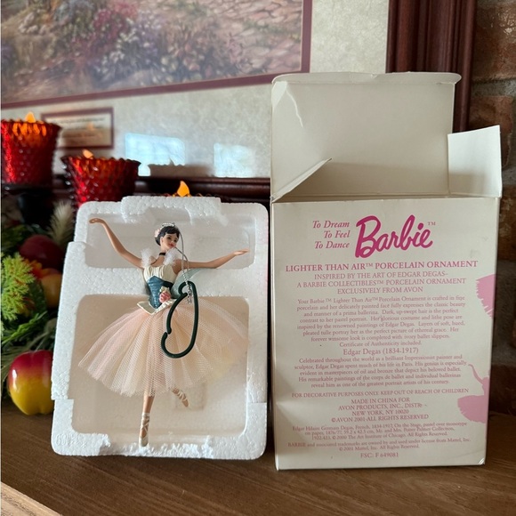 2001 Barbie Christmas Ornament - Picture 3 of 9